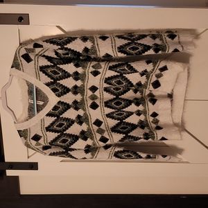 White Mark Couture Sweater. Sz: Large